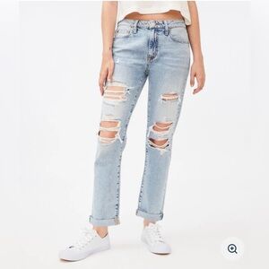 Aeropostale’s Low Rise Boyfriend Jeans